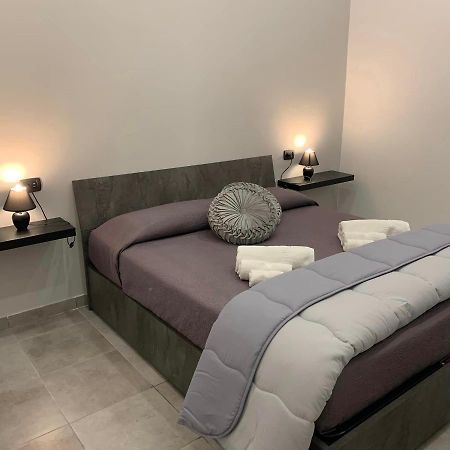 Miris Apartment Fast Comfortable Naples Airport Capodichino 25 Minutes Walk Self Check-In Exteriér fotografie