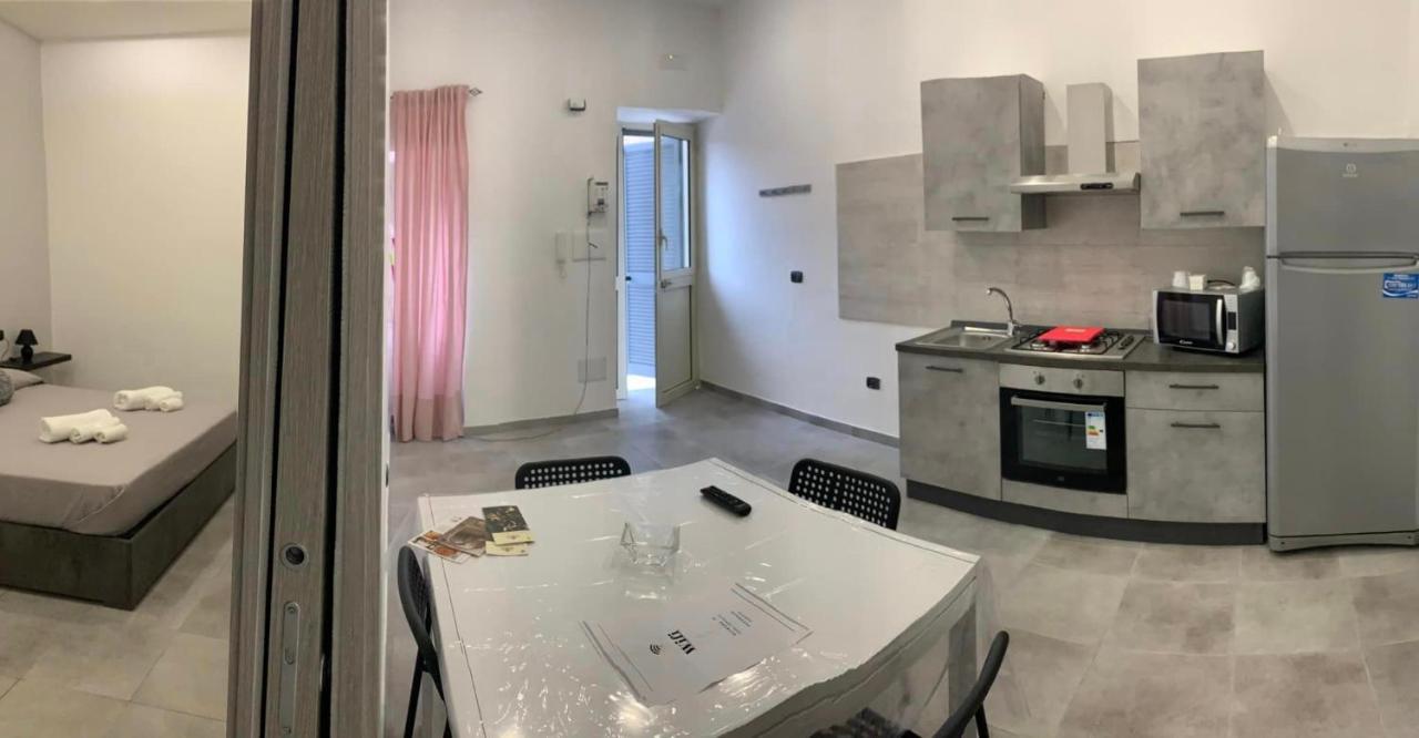 Miris Apartment Fast Comfortable Naples Airport Capodichino 25 Minutes Walk Self Check-In Exteriér fotografie